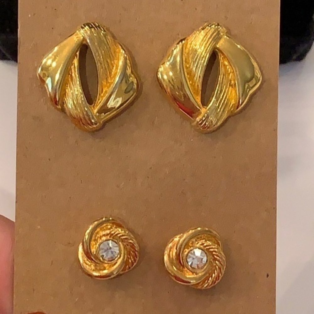 💐5/25 2 pair vintage gold tone crystal 1980s